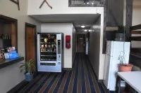 Timber Motel Hotels in Clinton