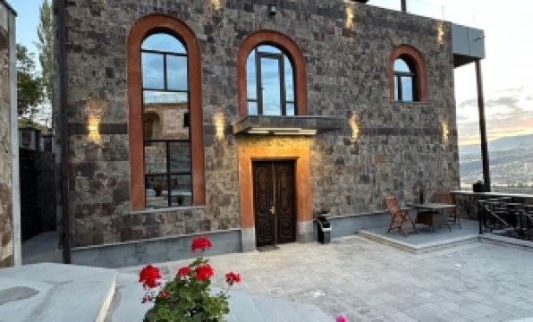 Château Byurakan Hotel