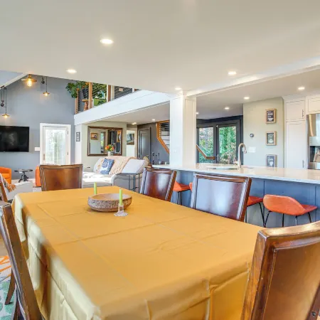 Waterfront Hyannis Home 1 Mi to Ferry and Beach!