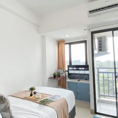 Studio Apartment Jkt Living Star Near Citimall Cimanggis Hotels near Cibubur Junction