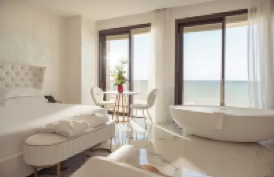 The Promenade Luxury Wellness Hotel