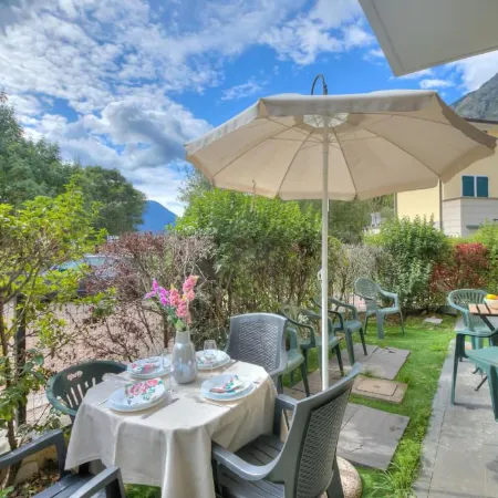 Budget Village Apartments - Porto Letizia
