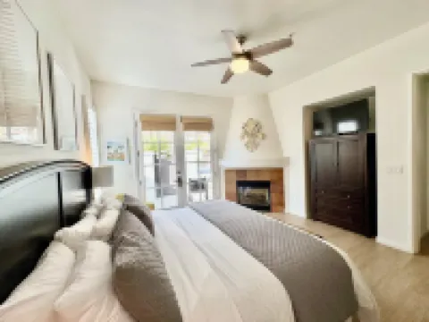 1st floor King Resort Suite Fireplace Mt Views Patio, Pool Steps Away 1BR#065127