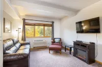 5087 Gateway Home by RedAwning - 2-Star