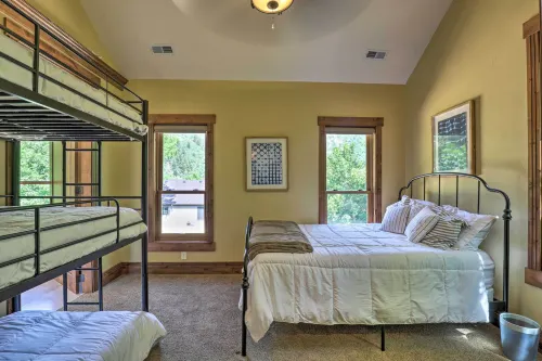 Provo Canyon Cabin 'Treehouse' w/ Mountain Views - Balkoner