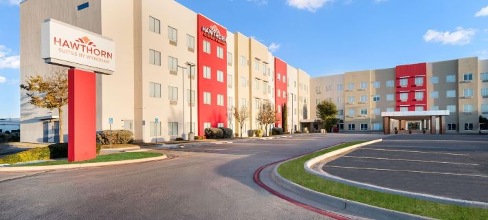 Hawthorn Suites by Wyndham Lubbock Отели в г. Лаббок