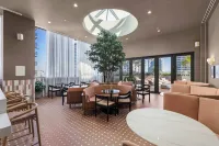11 Ne Miami Worldcenter - We Host - Homestays