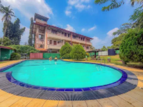 Airport Green View Resort