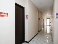 RedDoorz @ Wiyung 2 Hotels in Wiyung