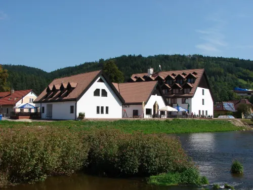 Hotel Vír - piscine