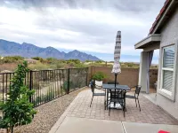Grace's Place w. Glorious Mountain Views - Updated 1 Level House - Min. 30 Days