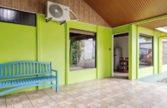 Aparatamentos Arenal Ranas y Ranitas