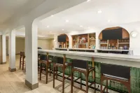 Hilton Garden Inn Monterey - bar