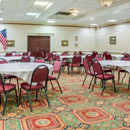Clarion Inn