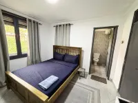 Dutus Hotel Entebbe