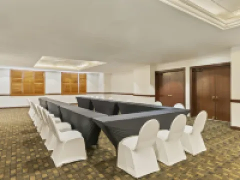 Fiesta Inn Express Chihuahua チワワのホテル