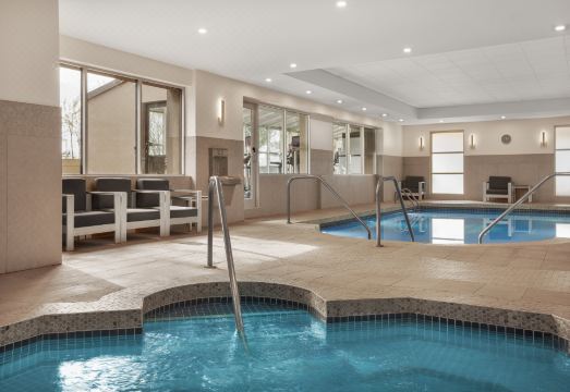 호텔 시설 비교 사진