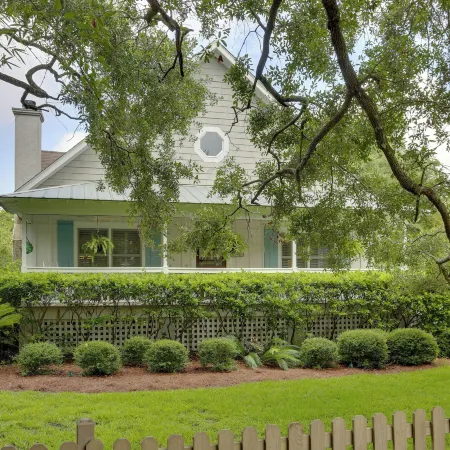 Bright St Simons Island Escape Walk to the Beach
