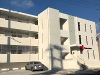 Mr.Kinjo Inn Rinzu Seragaki 御菓子御殿 恩納店周辺のホテル