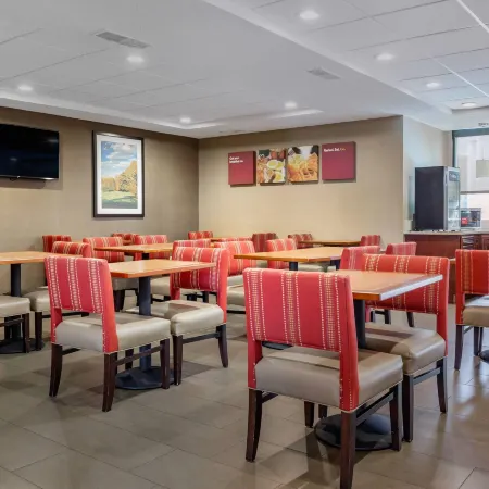 Comfort Suites Dover University Area