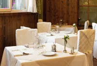 G. Hotel des Alpes (Classic since 1912) - breakfast