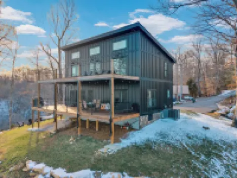 NEWLY BUILT LAKE HOME!!!   This modern home has more to offer than just space!
