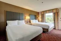 The Lodge at Roseburg - parking