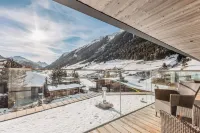 Hotel Madlein - Mountain view