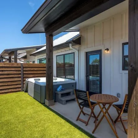 Lucilles Abode: Hot-Tub+Pet Friendly+Close to Main