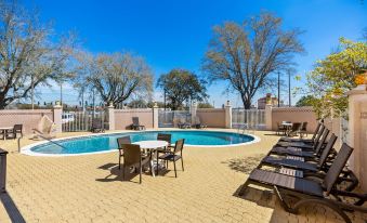 Comfort Inn & Suites Lakeland North I-4