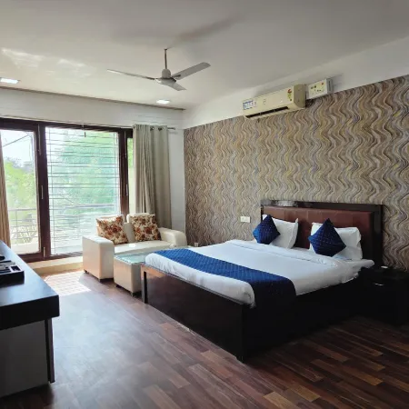 Posh Classic, Sector 45, Millenium City Centre, Gurugram
