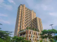 Classic And Serene Studio Room At Apartment Sayana Bekasi - 3-Star