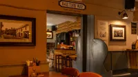 The Exeter Inn - bar