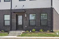 111 Hickory Grove Blvd Unit #B5 - Biệt thự