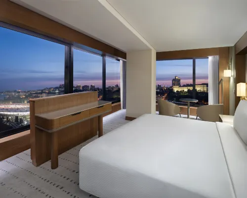 DoubleTree by Hilton Istanbul Macka Hotels near Dolmabahce Clock Tower