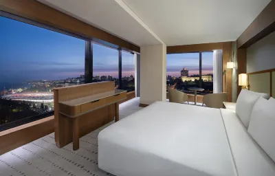 DoubleTree by Hilton Istanbul Macka Hotels near Dolmabahce Clock Tower