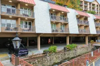 Quality Inn Creekside - Downtown Gatlinburg