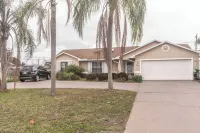 Port St. Lucie Poolside Oasis