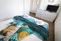 Casa Azzurra Torre dell Orso Stunning Sea View, AC & Free WiFi