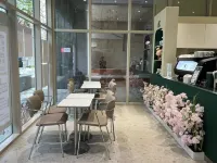 SL Hotel Myeongdong Отели рядом с достопримечательностью «Торговый центр U:US»
