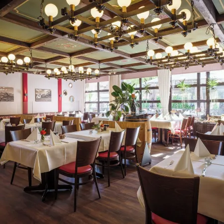 Hotel-Restaurant Dechbettener Hof