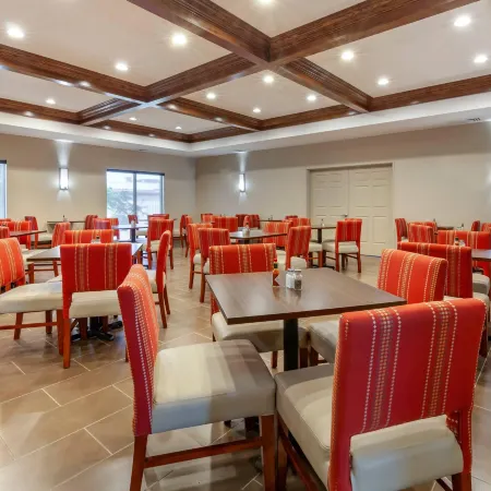 Comfort Suites