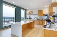 Four Points by Sheraton Newark Airport - พร้อมอาหารเช้า
