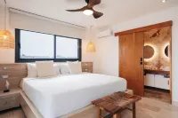 Sol de Arena Beachfront Condos - Boutique