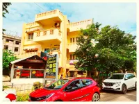 Goroomgo Moon CT Road Puri - พร้อมอาหารเช้า