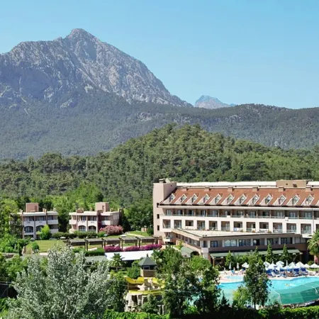 Greenwood Kemer Resort Отели рядом с достопримечательностью «Пляж Бельдиби»