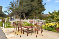 Scottish Fairway Inn