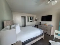 Aquarius Oceanfront Inn