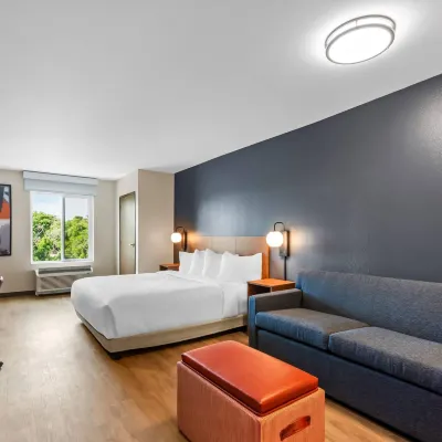 Everhome Suites Panama City Beach Hotels near Panhandle Helicopter