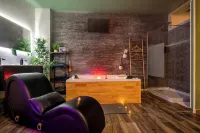 Secret Love Room Perpignan Full Équipé et Parking Privée